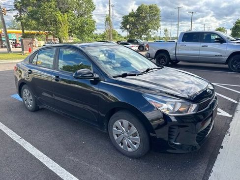 Used 2020 Kia Rio S FWD image 2