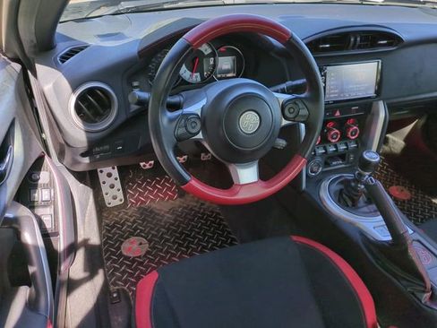 Used 2019 Toyota 86 TRD SE RWD image 14