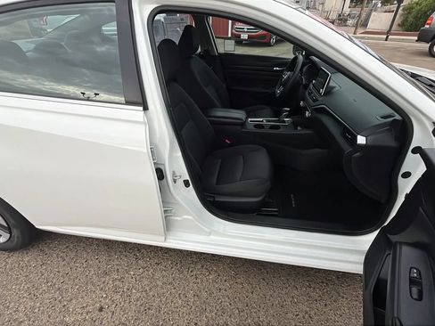 Used 2020 Nissan Altima 2.5 S FWD image 16