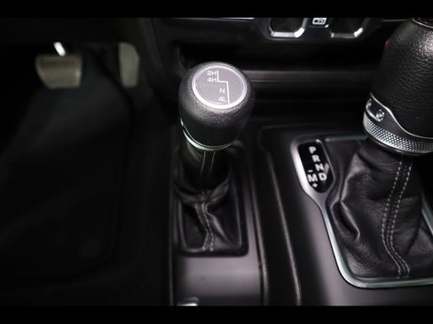 Used 2024 Jeep Wrangler Sport S image 11