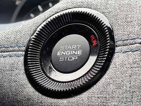 Certified 2023 Jeep Compass Latitude w/ Convenience Group image 27