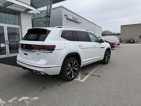 New 2026 Volkswagen Atlas SEL Premium R-Line AWD/4WD image 3