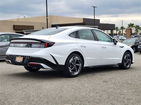 New 2026 Hyundai Sonata SEL image 2