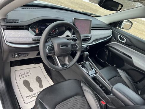 Used 2022 Jeep Compass Latitude image 21