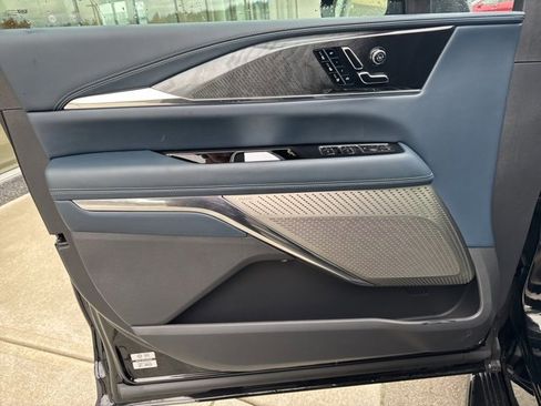 New 2025 Cadillac Escalade IQ Luxury 2 image 4