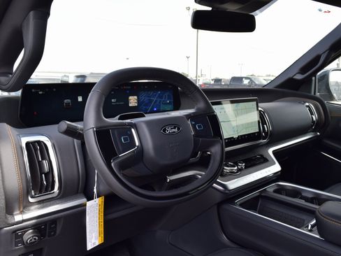 New 2025 Ford Expedition Tremor image 17