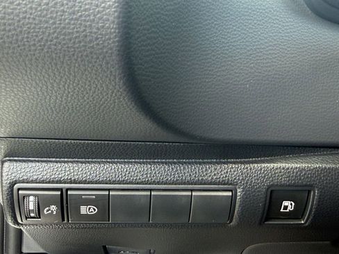 Used 2026 Toyota Corolla LE FWD image 23