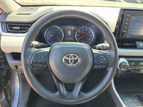 Certified 2021 Toyota RAV4 XLE FWD image 23