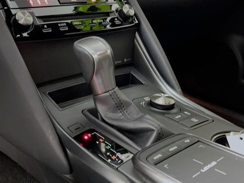 Used 2022 Lexus IS 300 image 24