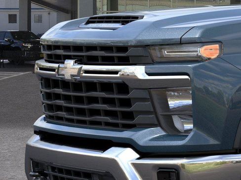 New 2026 Chevrolet Silverado 2500 LT AWD/4WD image 13