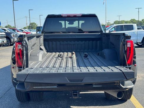 Certified 2024 GMC Sierra 3500 Denali w/ Denali Reserve Package AWD/4WD image 4