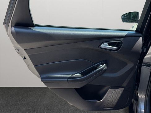 Used 2014 Ford Focus SE FWD image 27