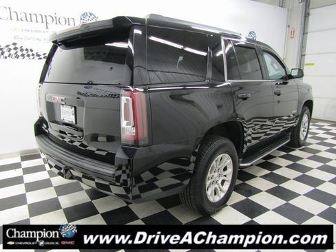 Used 2016 GMC Yukon SLE w/ HD Trailering Package image 9