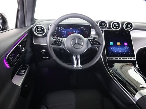 Used 2026 Mercedes-Benz GLC 300 4MATIC image 30