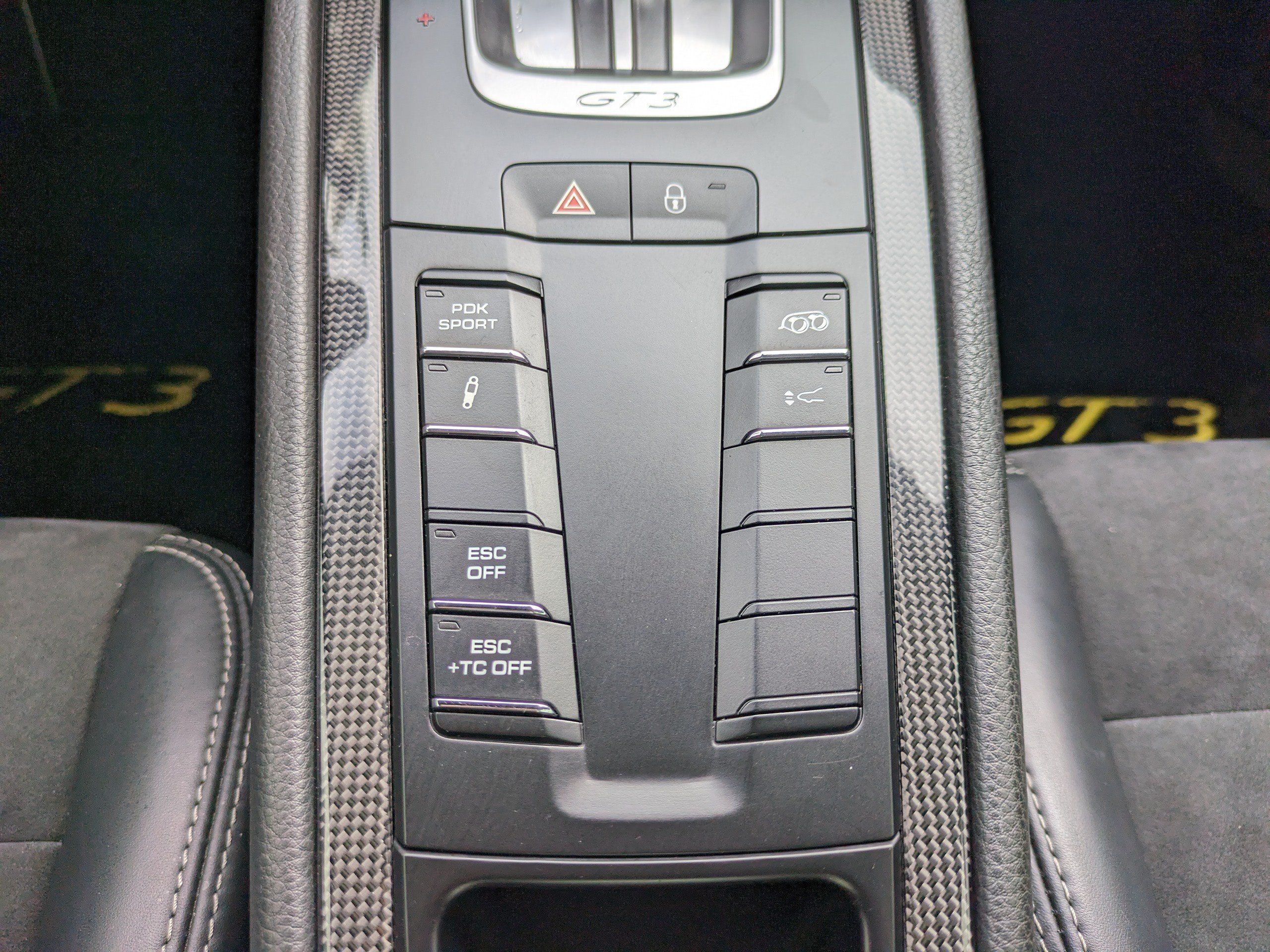 Used 2015 Porsche 911 GT3 RWD image 30