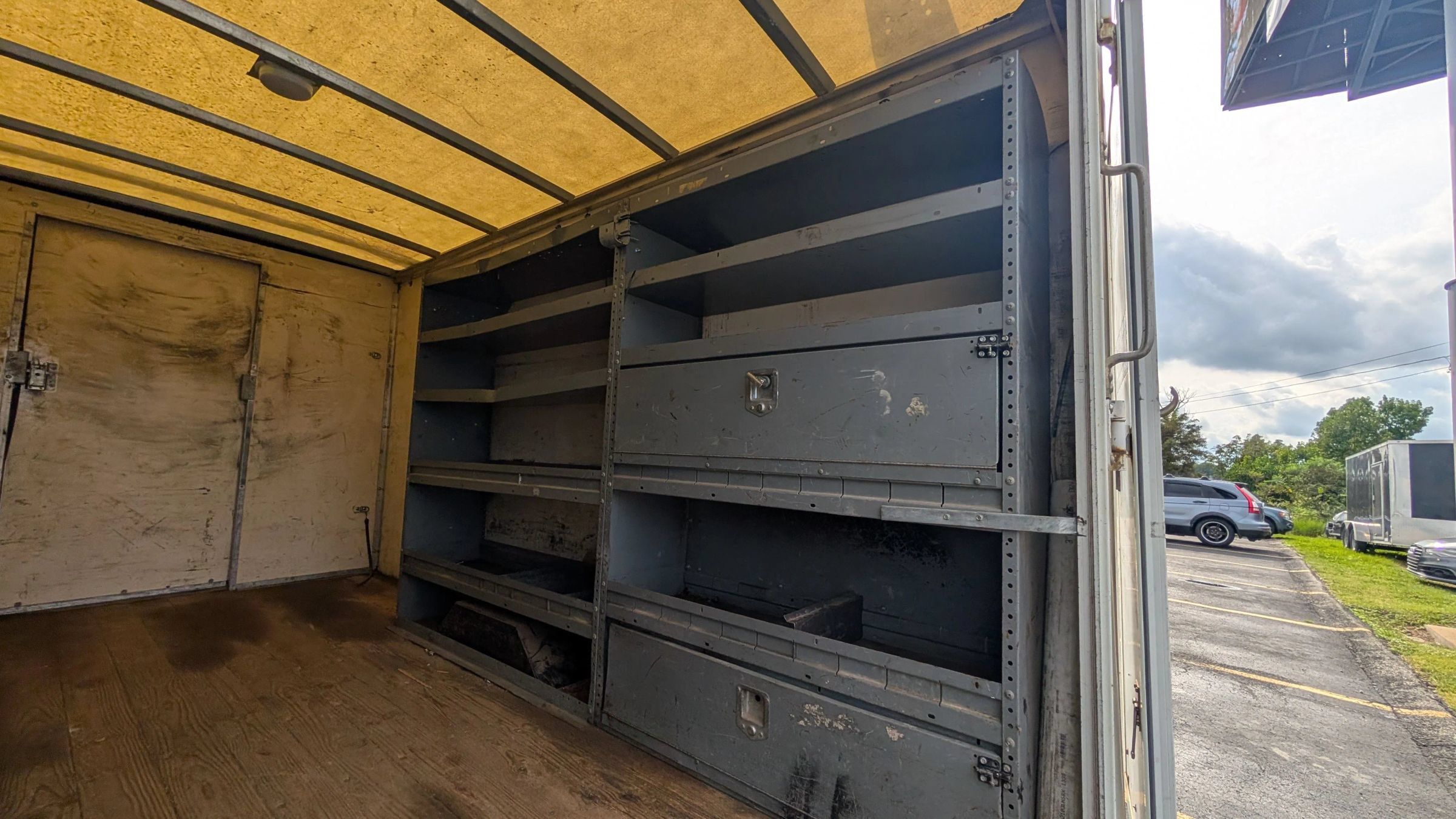 Used 2014 Chevrolet Express 3500 RWD image 11