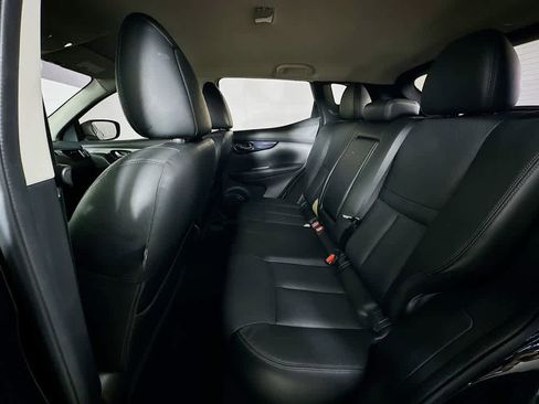Used 2017 Nissan Rogue Sport SL FWD image 14