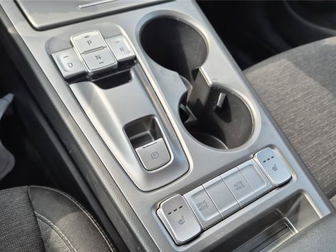 Used 2021 Hyundai Kona SEL FWD image 21