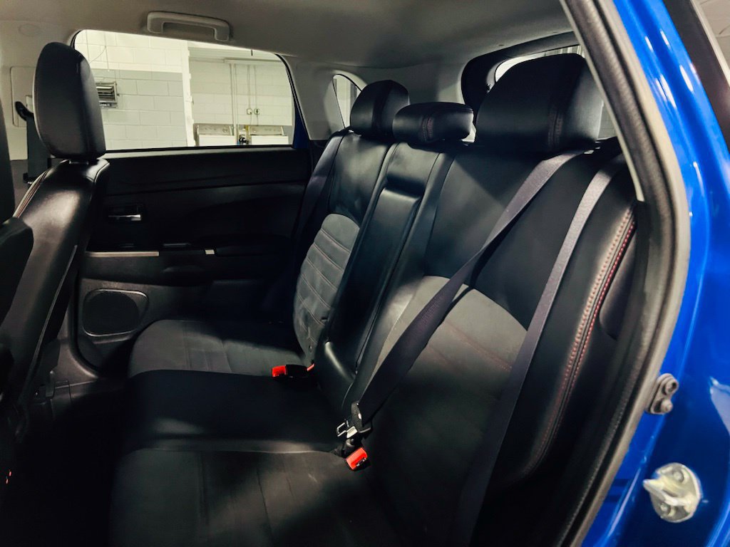 Used 2026 Mitsubishi Outlander Sport ES AWD/4WD image 23