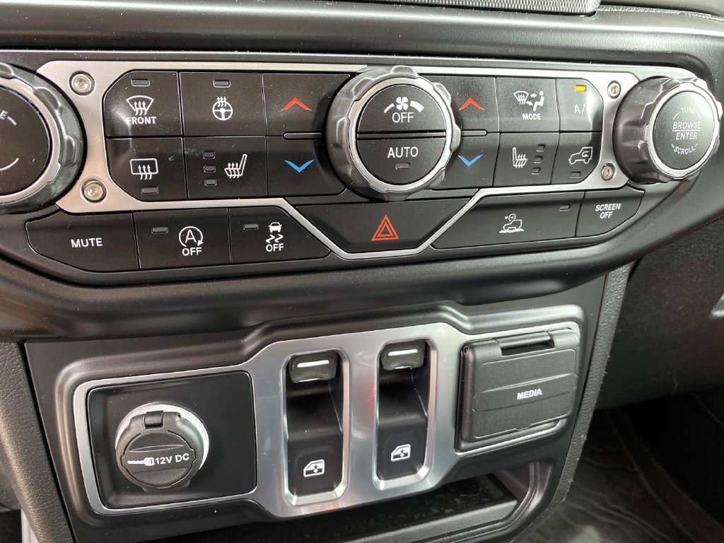Used 2022 Jeep Wrangler Sport AWD/4WD image 14