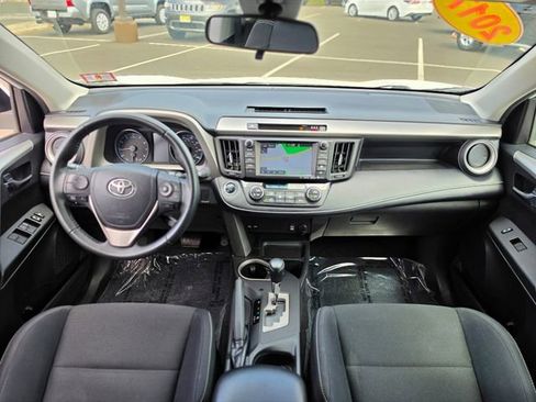 Used 2017 Toyota RAV4 XLE AWD/4WD image 30