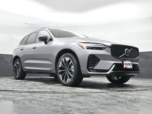 New 2026 Volvo XC60 B5 Plus w/ Protection Package Premier AWD/4WD image 40