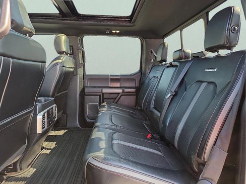 Used 2019 Ford F150 Platinum image 10