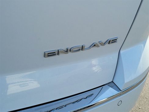 Used 2016 Buick Enclave Premium w/ Experience Buick Package image 22