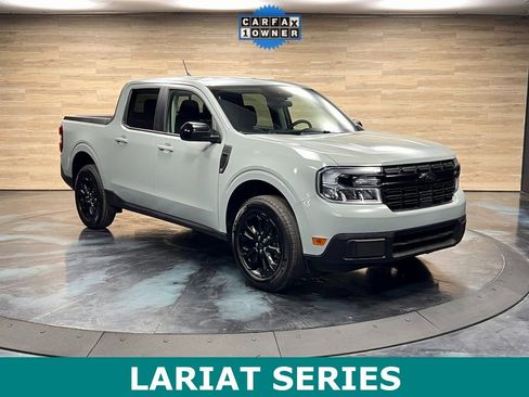 Used 2024 Ford Maverick Lariat w/ Black Appearance Package image 1