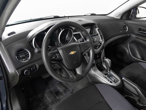 Used 2014 Chevrolet Cruze LT image 13