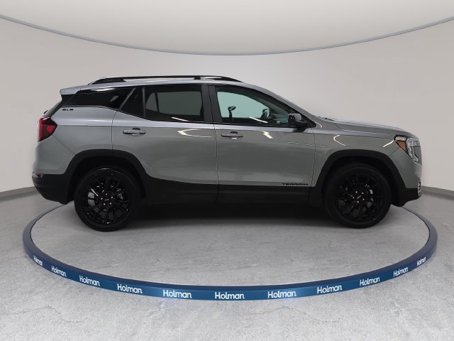 Used 2023 GMC Terrain SLE w/ Driver Convenience Package AWD/4WD image 5