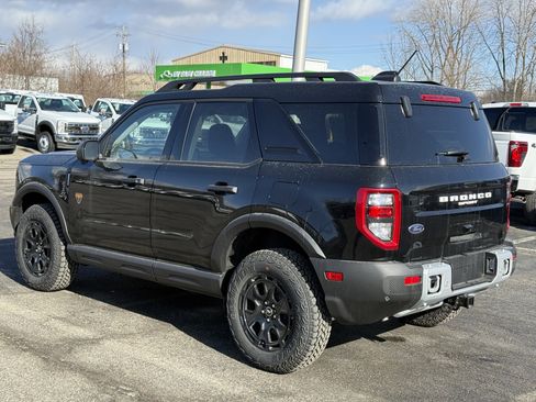 New 2025 Ford Bronco Sport Badlands w/ Sasquatch Badlands Package AWD/4WD image 4