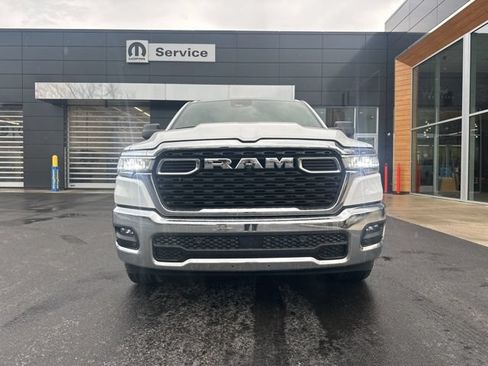 Used 2025 RAM 1500 Big Horn AWD/4WD image 2