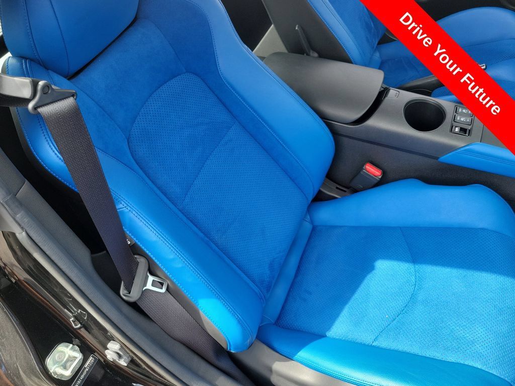 Used 2023 Nissan Z w/ Floor Mat Package (L93) RWD image 19