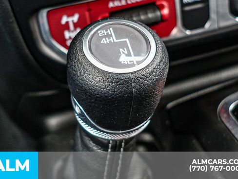 Used 2026 Jeep Gladiator Mojave AWD/4WD image 39