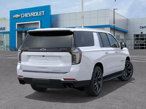 New 2026 Chevrolet Suburban Premier w/ Sun And Tow Package AWD/4WD image 4