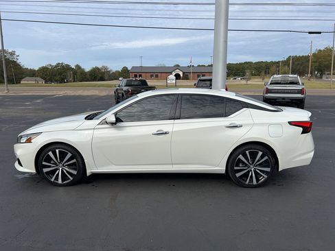 Used 2021 Nissan Altima 2.5 Platinum image 9