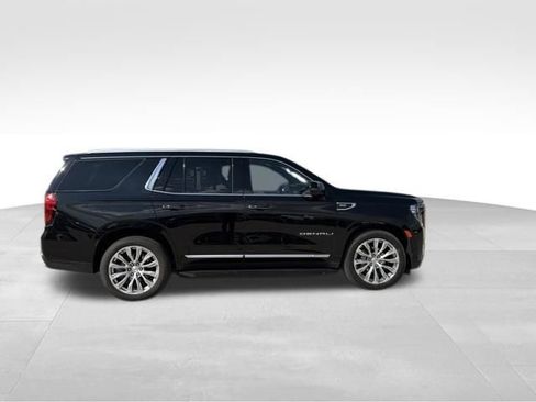 Used 2024 GMC Yukon Denali w/ Advanced Technology Package AWD/4WD image 6