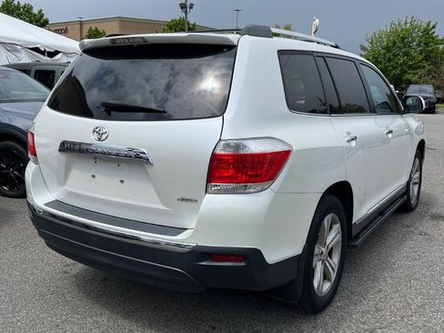 Used 2013 Toyota Highlander Limited AWD/4WD image 9