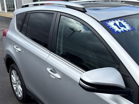 Used 2014 Toyota RAV4 Limited image 12