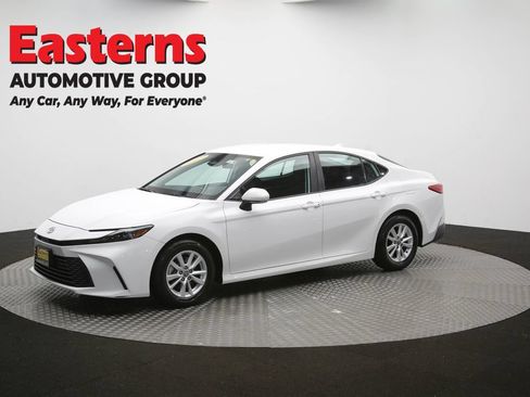 Used 2025 Toyota Camry LE FWD image 60