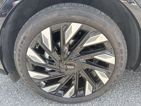 Used 2024 Lincoln Nautilus Reserve w/ Jet Appearance Package (87T) image 11