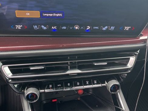 Used 2024 Chevrolet Traverse RS w/ LPO, Floor Liner Package FWD image 10