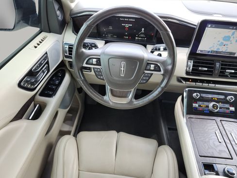 Used 2019 Lincoln Navigator L Reserve AWD/4WD image 15