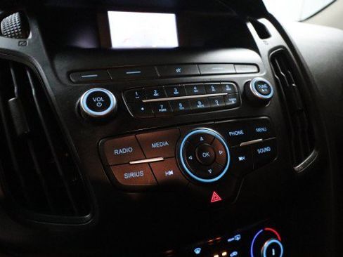 Used 2018 Ford Focus SE image 15