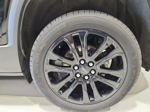 Certified 2023 GMC Acadia SLE w/ Elevation Edition image 21