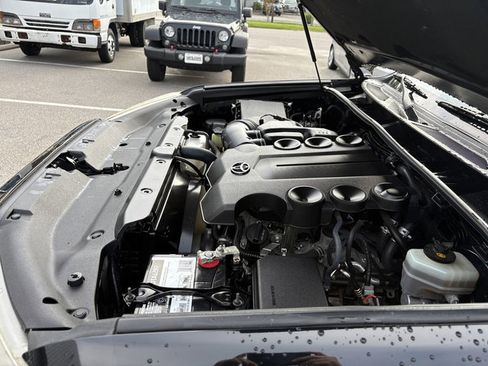 Used 2016 Toyota 4Runner SR5 Premium image 11
