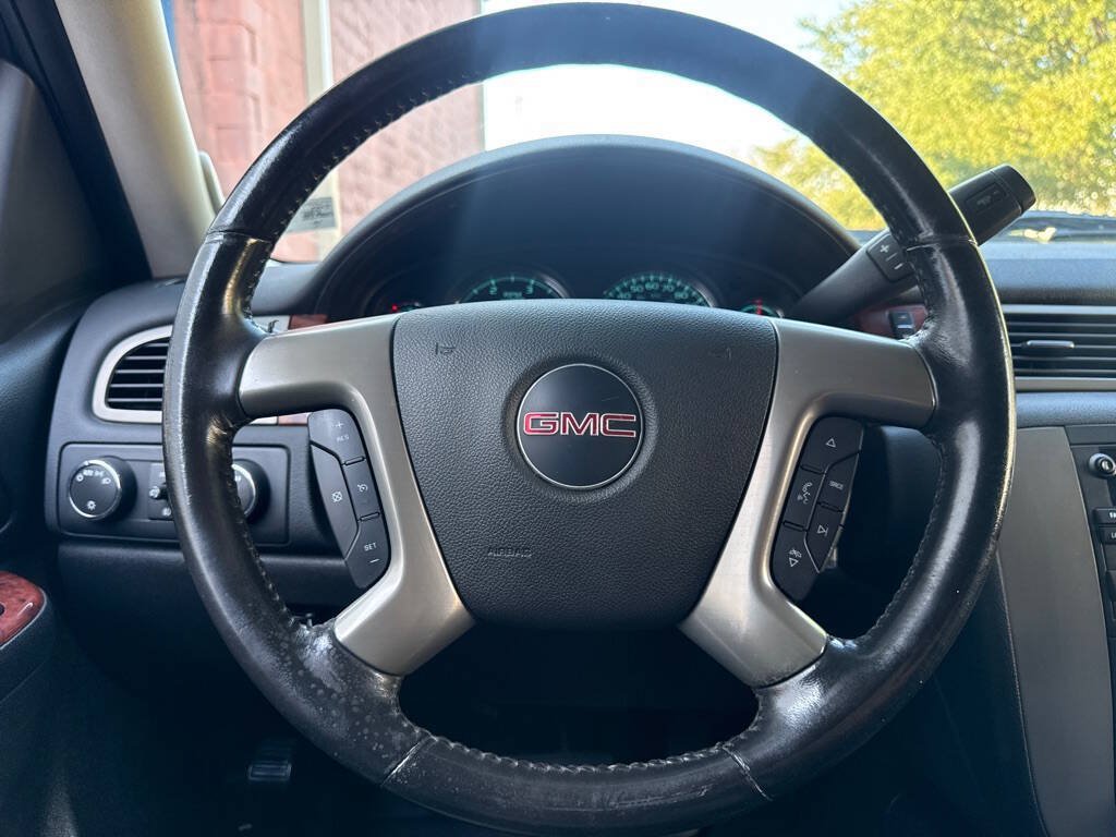 Used 2013 GMC Sierra 2500 SLT w/ SLT Convenience Package AWD/4WD image 21