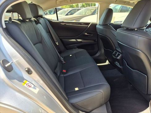 Used 2019 Lexus ES 350 w/ Premium Package FWD image 25