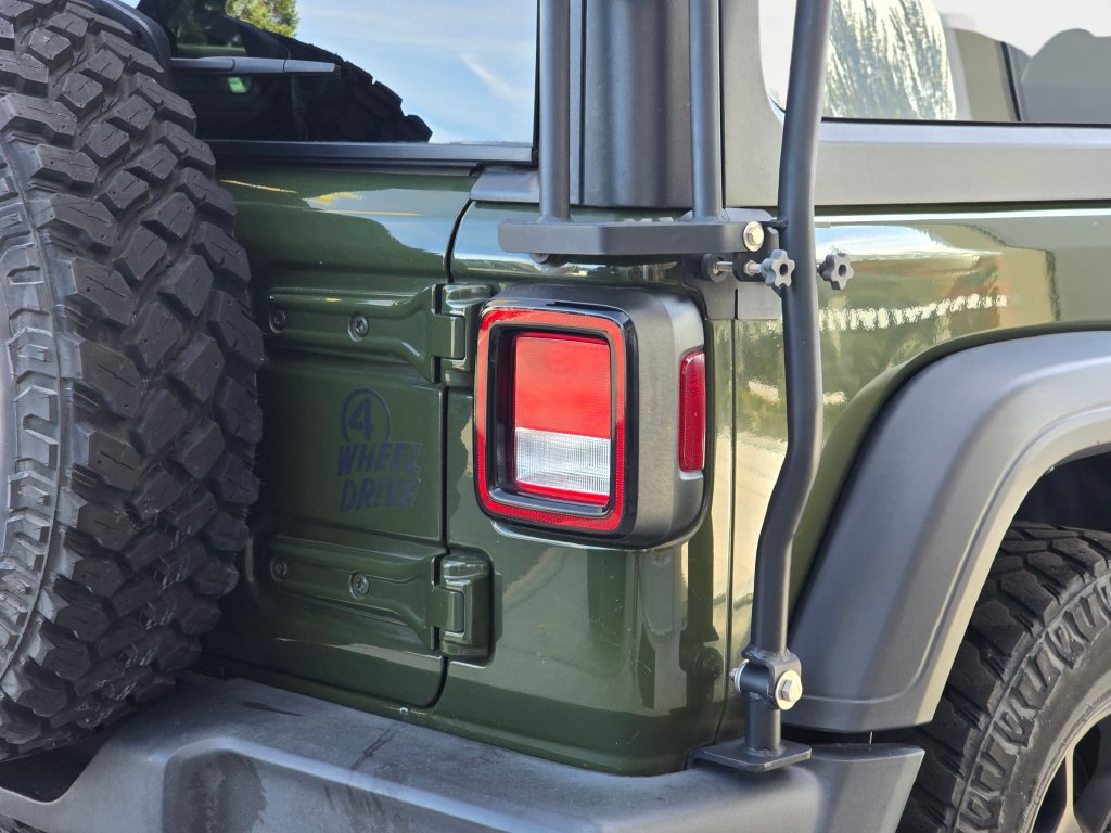 Used 2020 Jeep Wrangler Unlimited Sport AWD/4WD image 39